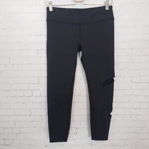 KiraGrace black cutout cropped leggings size M